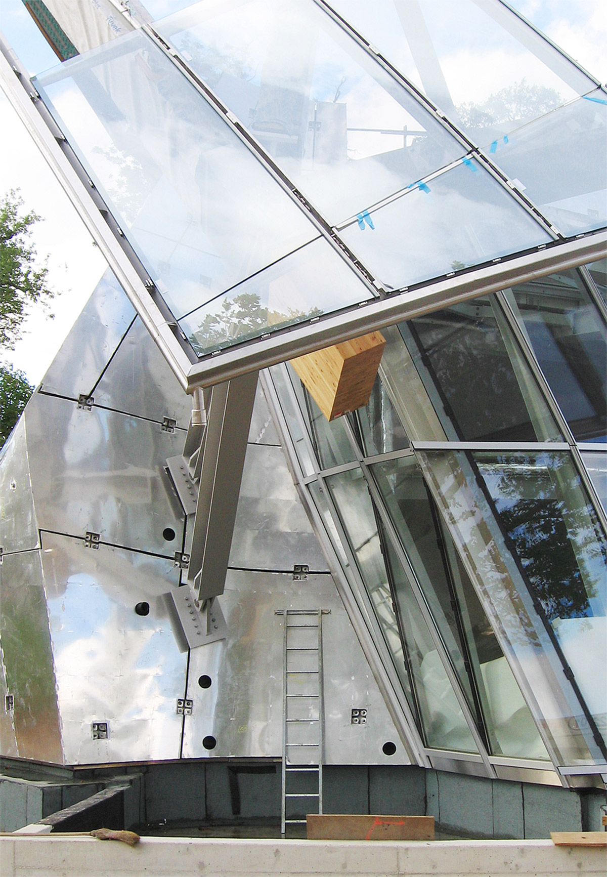 Fondation Louis Vuitton, Gehry Partners